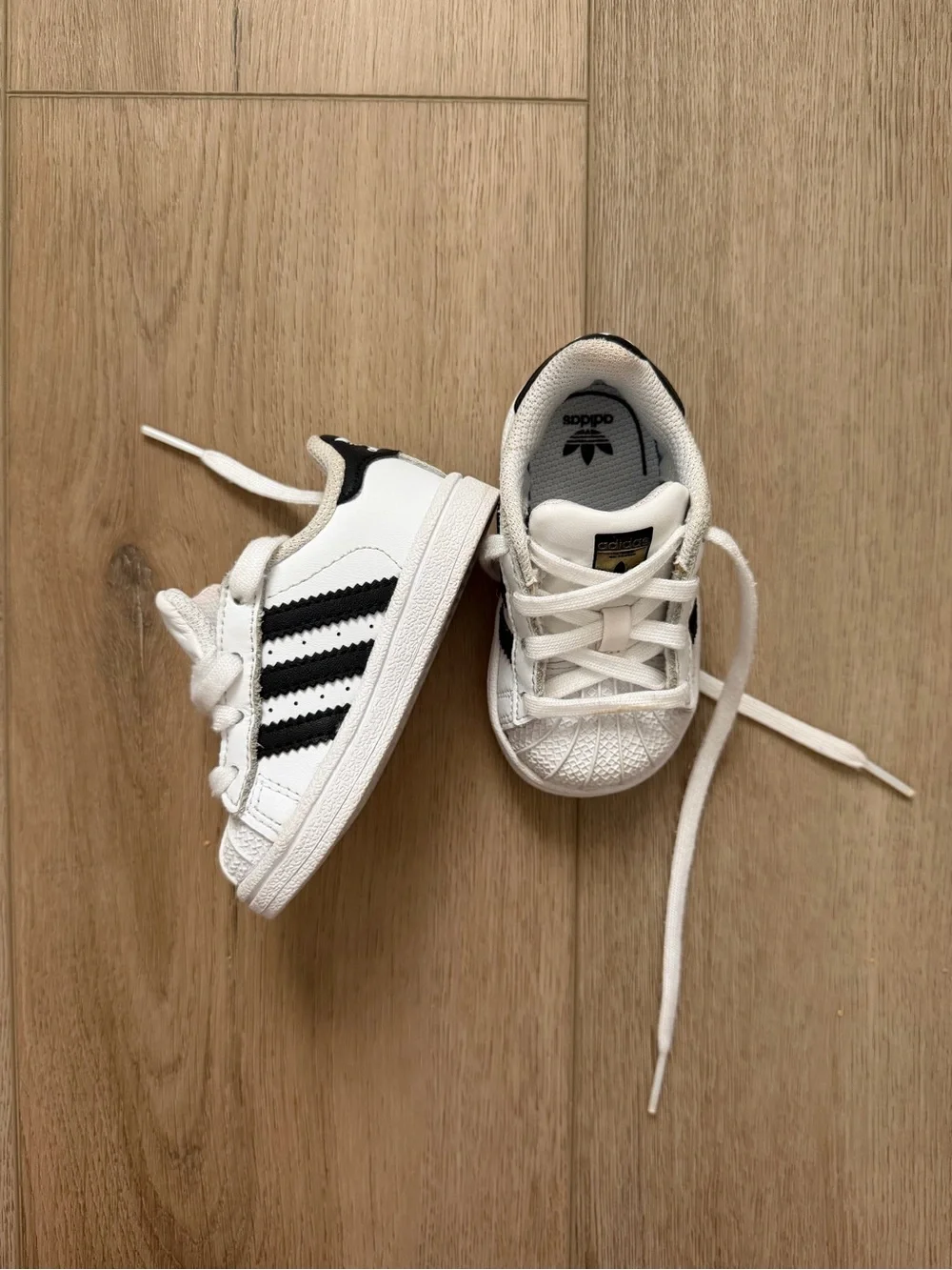 adidas Kids White Shell-Toe Sneakers with Gold Logo